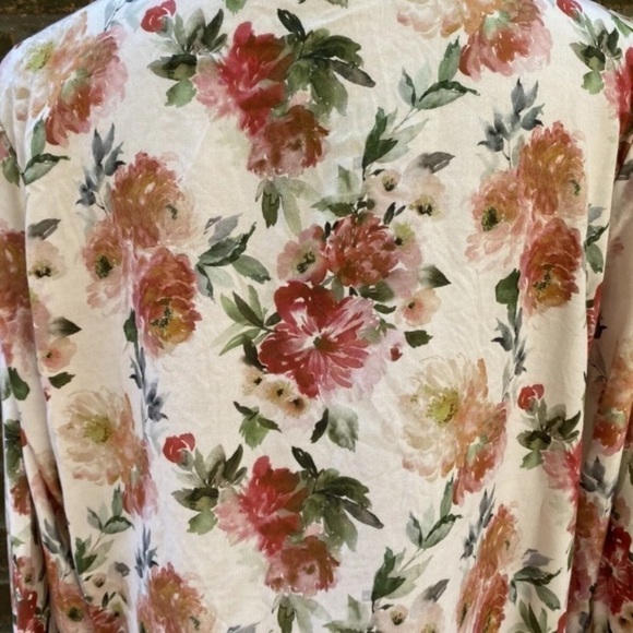 NEW Tolani Collection Womens Julie Blouse Sz Medium Neck Tie Sand Floral Button - Picture 5 of 6